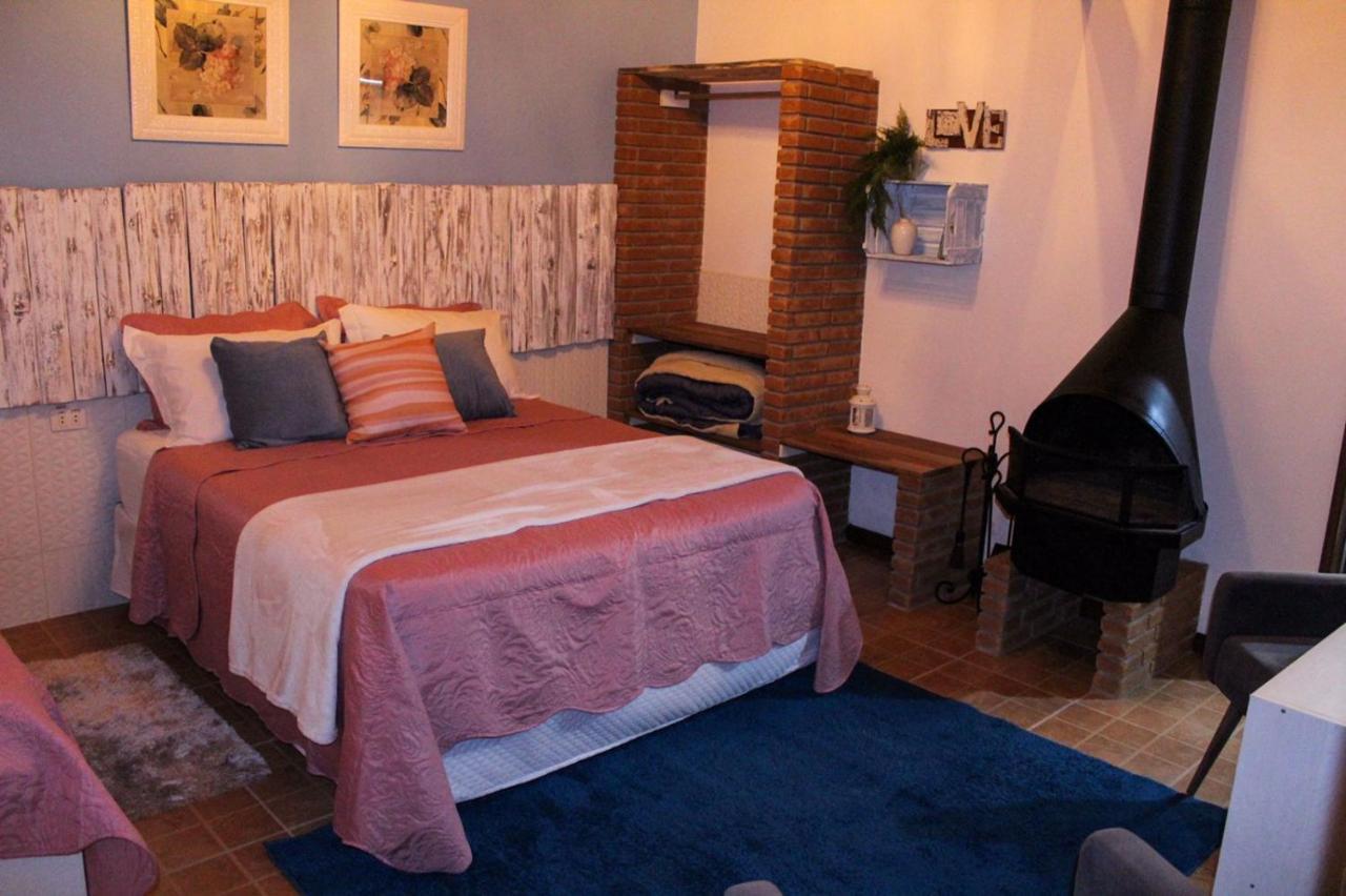 Hôtel Chalé Pico Agudo à Santo Antônio do Pinhal Extérieur photo